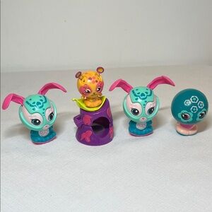Vintage ZOOBLES. Colorful POP UP  Figurines.Fun